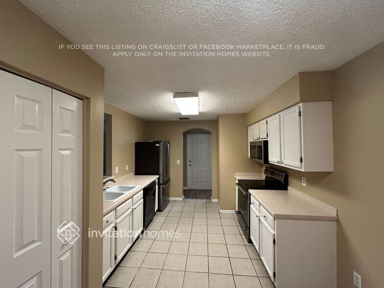 Building Photo - 1609 Prowmore Dr