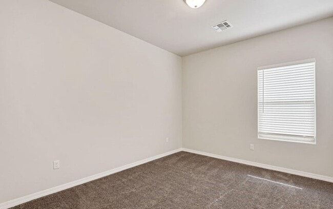 Building Photo - 2911 Aragon Ave