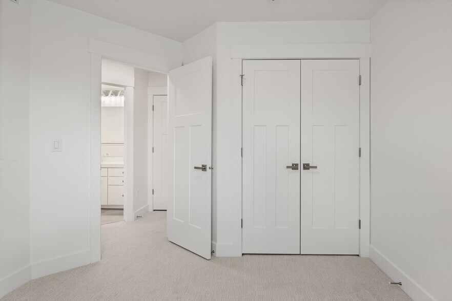 Building Photo - 3464 S Forres Ct