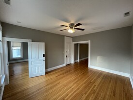 Building Photo - 118 N Glenwood Ave