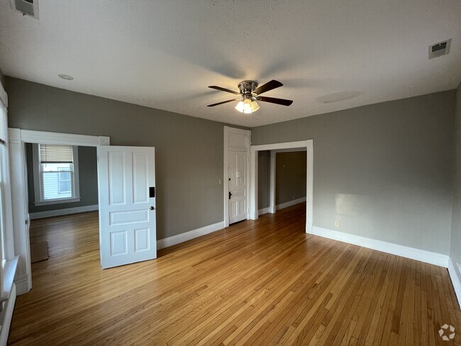Building Photo - 118 N Glenwood Ave
