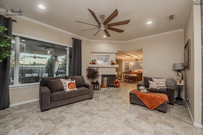 Building Photo - 4901 Belair Blvd