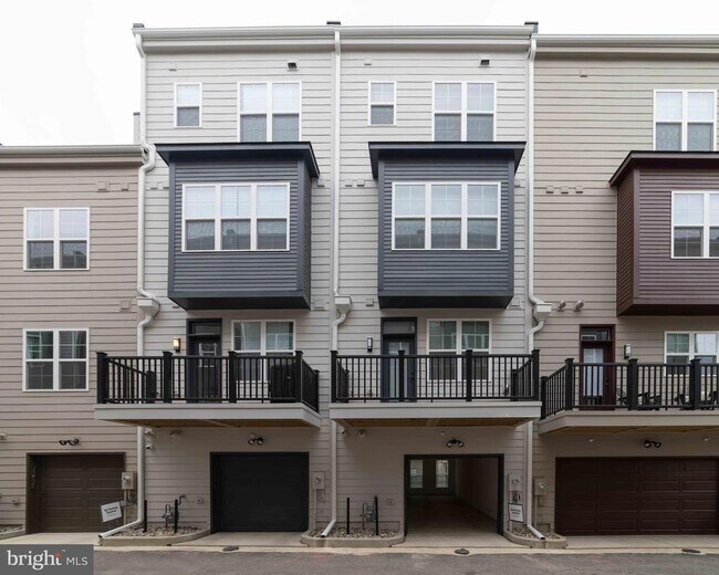 Building Photo - 7353 Blade Dr