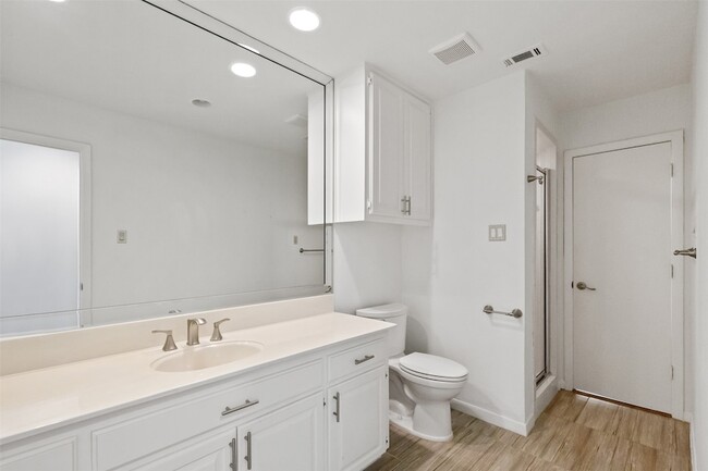 Building Photo - 6530 Copper Creek Dr