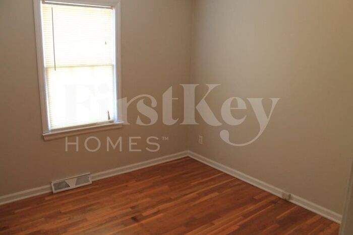 Building Photo - 13110 Donnelly Ave