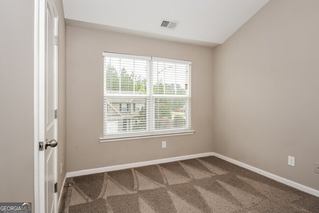 Building Photo - 23 Fieldcrest Dr