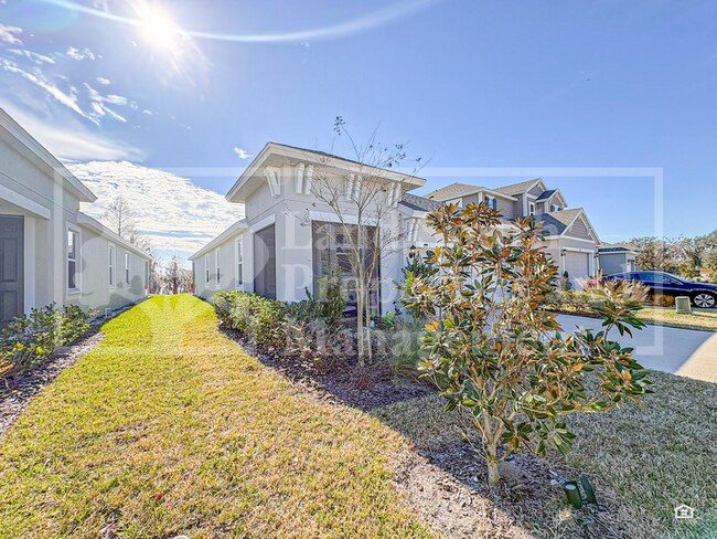 Building Photo - 6720 Great Bear Dr