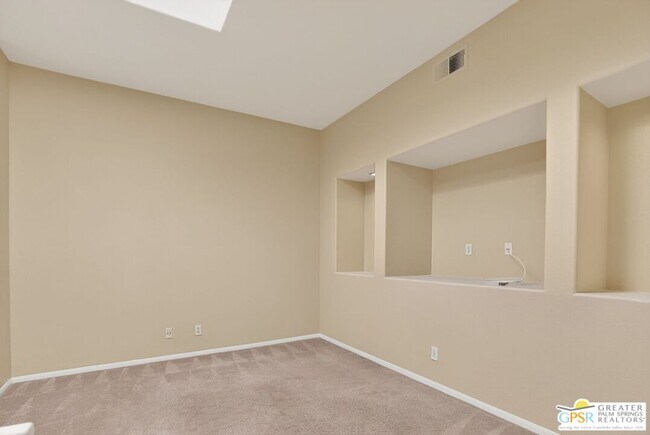 Building Photo - 13372 Savanna