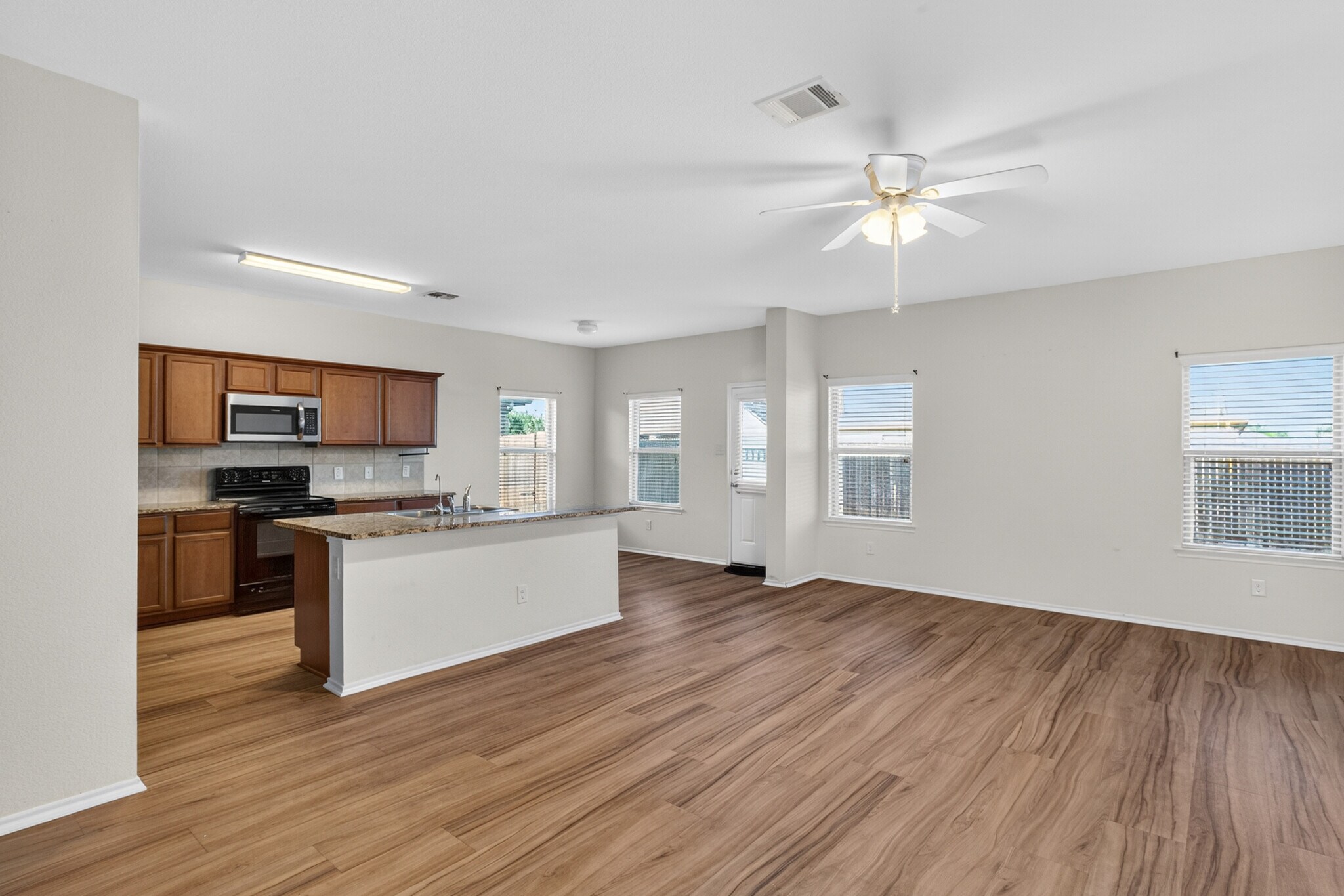 Building Photo - 1702 Wild Rye Cir