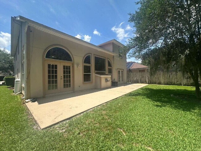 Building Photo - Julington Creek Plantation, Grand Home with WOW Amenities!