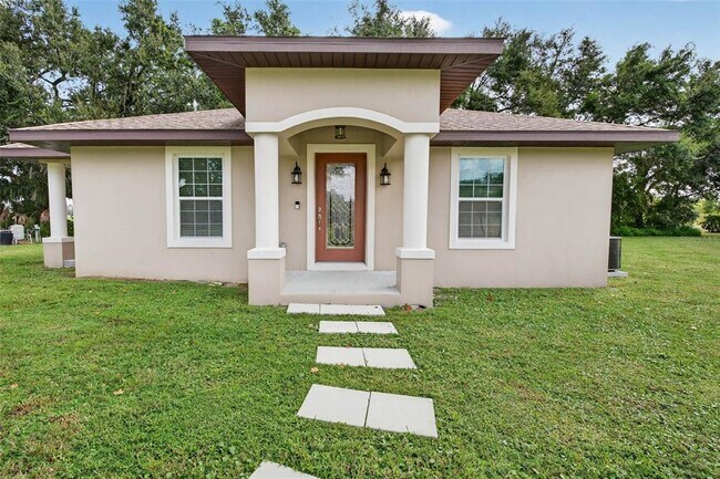 Building Photo - 12909 Star Country Ln