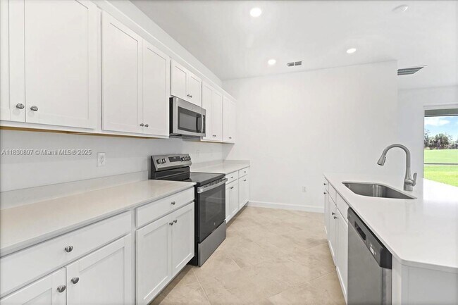 Building Photo - 20524 Copperhead Dr