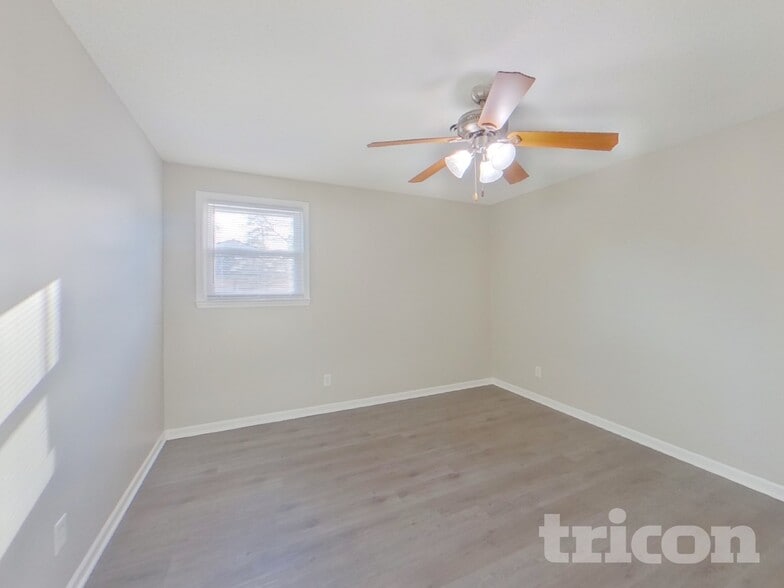 Building Photo - 2308 S Partridge Cir