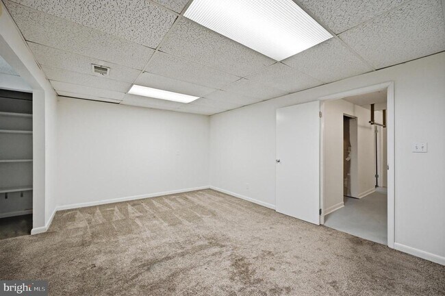 Building Photo - 2242 Cartwright Pl