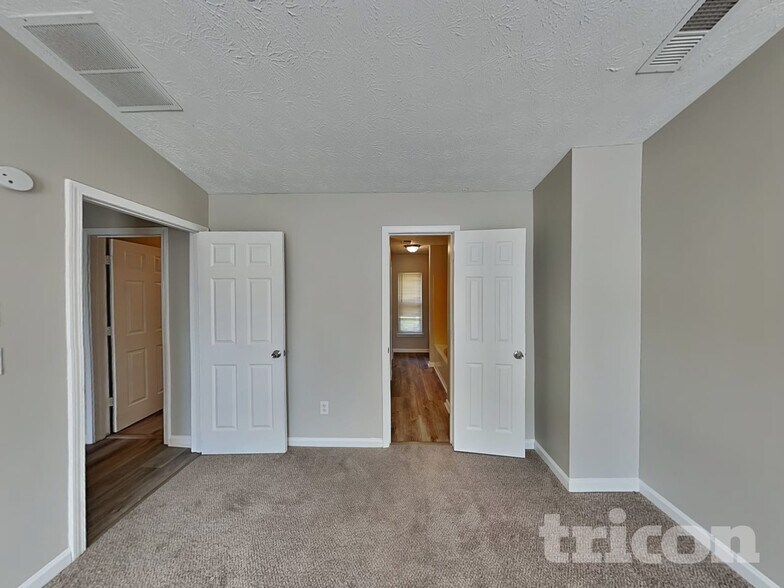 Building Photo - 5524 Somervale Ct