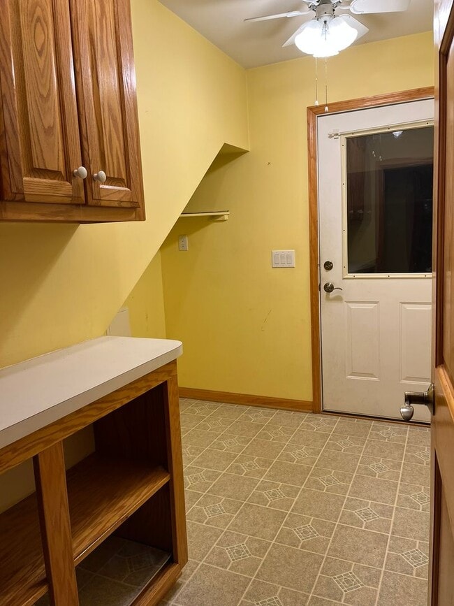 Building Photo - Gilbert - Call Lexington Office 803-359-0793
