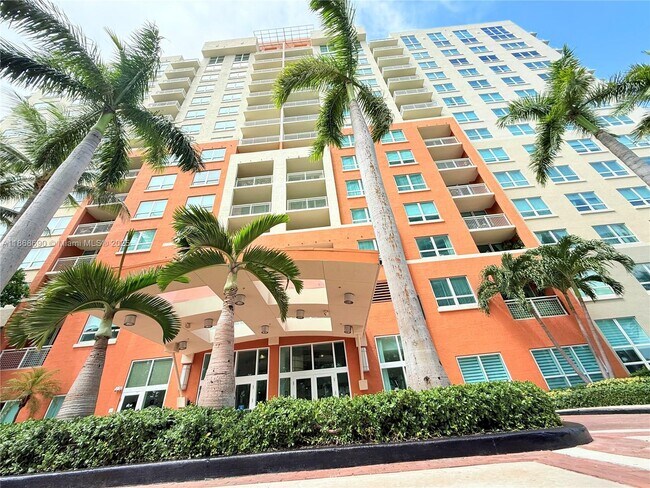 Building Photo - 2000 N Bayshore Dr