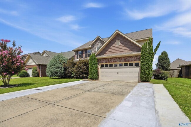 Building Photo - 3011 Magnolia Leaf Cir SE