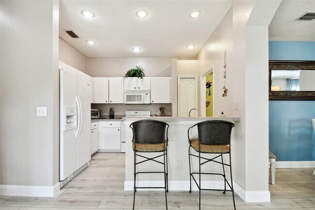 Building Photo - 1687 Starling Dr