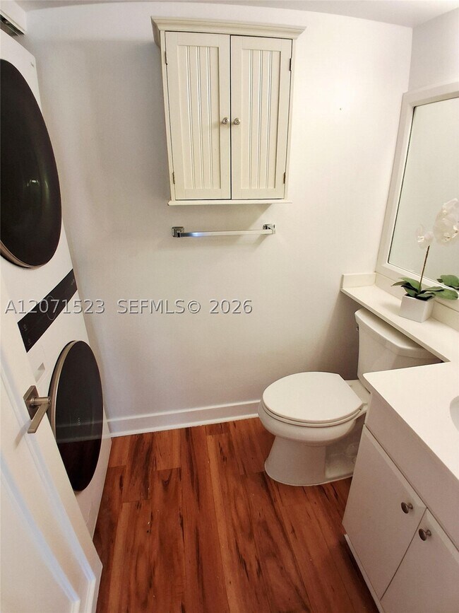 Building Photo - 4621 NW 97th Ct
