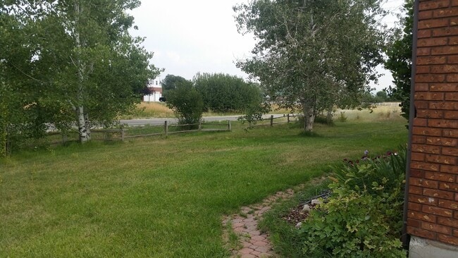 Building Photo - Updated 4 Bedroom Home in Beautiful Eden!