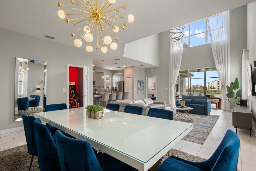 Building Photo - 4761 Kings Castle Cir