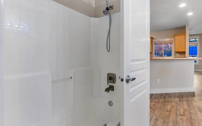 Building Photo - Charming 3 Bedroom Home in Eagle – Minutes to Eagle Bike Park