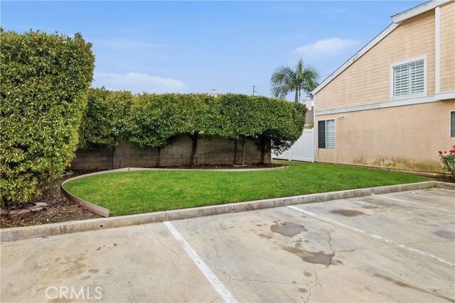 Building Photo - 2217 Vanderbilt Ln