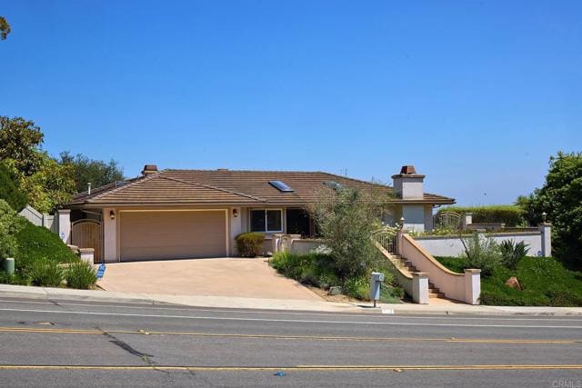 Building Photo - 7118 El Fuerte St
