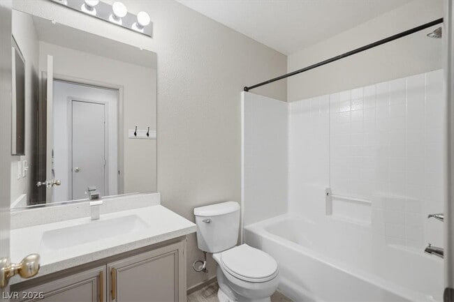 Building Photo - 11795 Magliana St