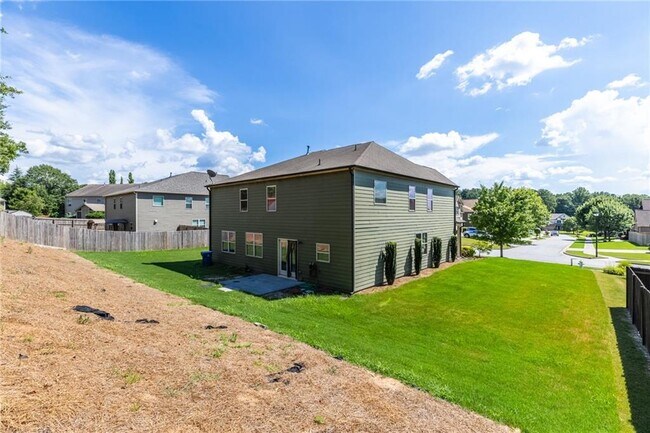 Building Photo - 2340 Cain Cir