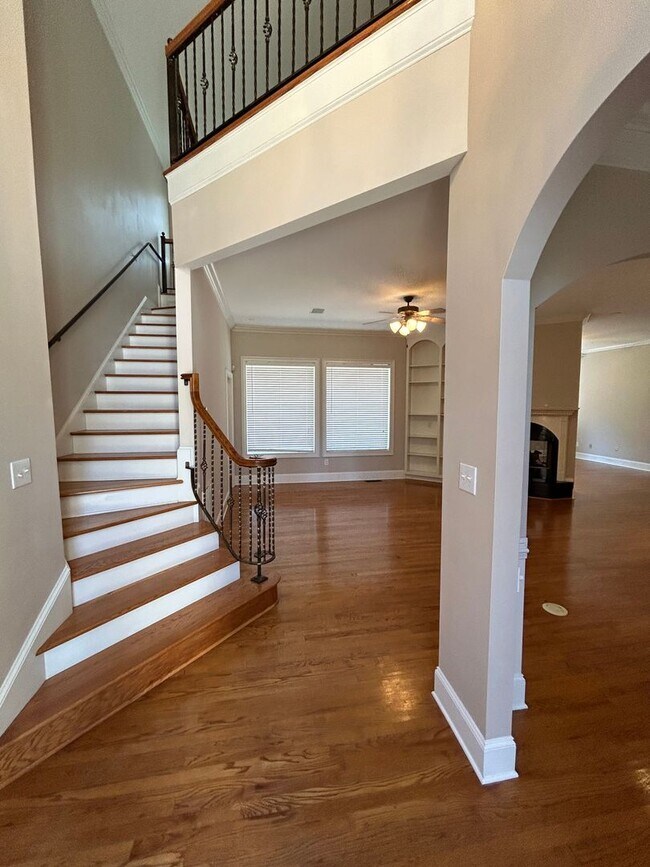Building Photo - Executive Rental in West Rome $2,595