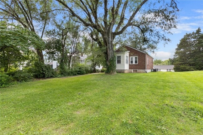 Building Photo - 10194 Imperial Dr