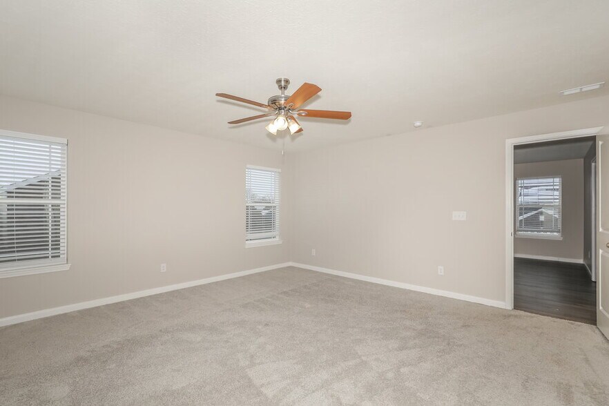 Building Photo - 8169 Bluesage Wy