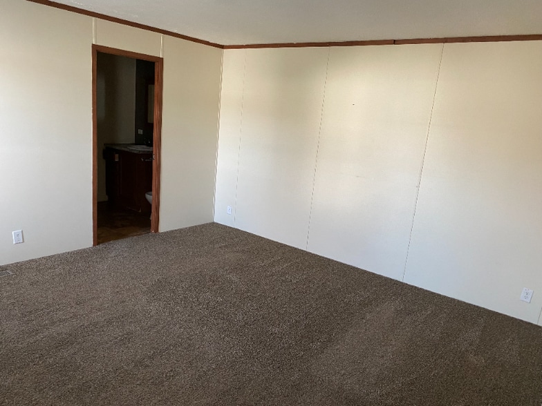 Building Photo - 1806 Davis