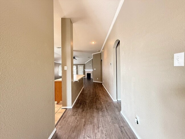 Building Photo - 6716 Spencer Dr