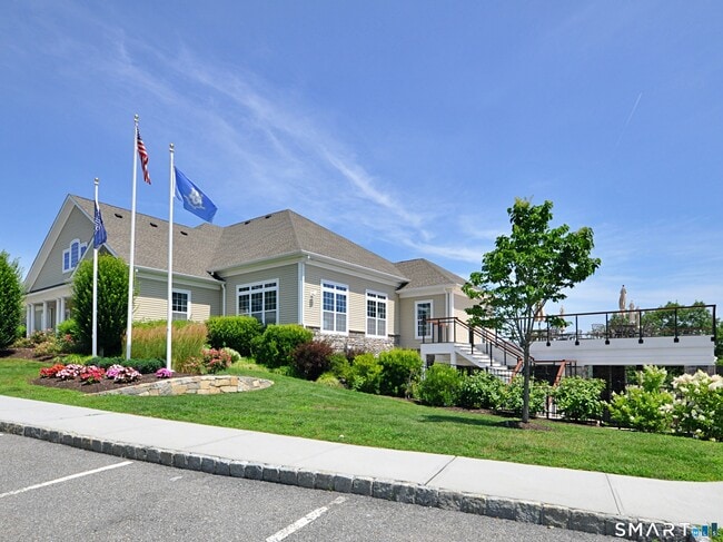 Building Photo - 113 Center Meadow Ln