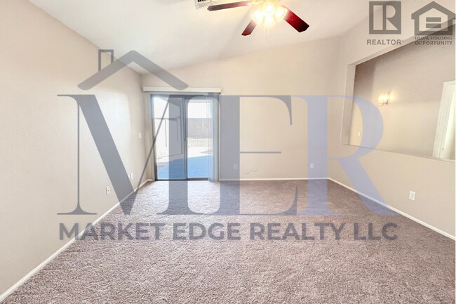 Building Photo - 3Bed/2Bath Home in Maricopa! Ready for Immediate Move-In! -- FENCED-IN YARD!