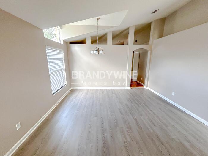 Building Photo - 15412 Bay Vista Dr