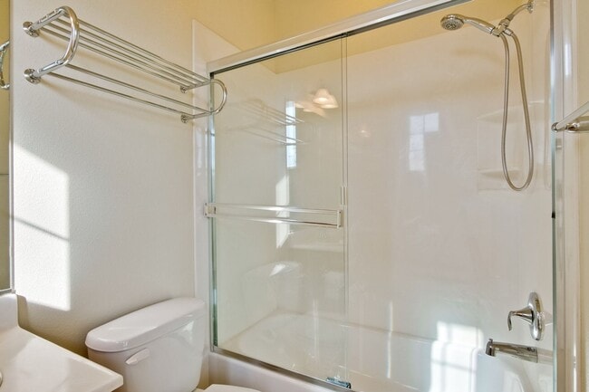 Building Photo - Amazing 3 Bed, 3 Bath Home in Sunnyvale near Seven Seas Park