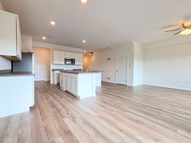 Building Photo - 2309 Horseshoe Cir