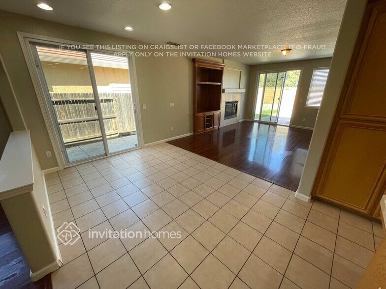 Building Photo - 1762 Dalia Pl