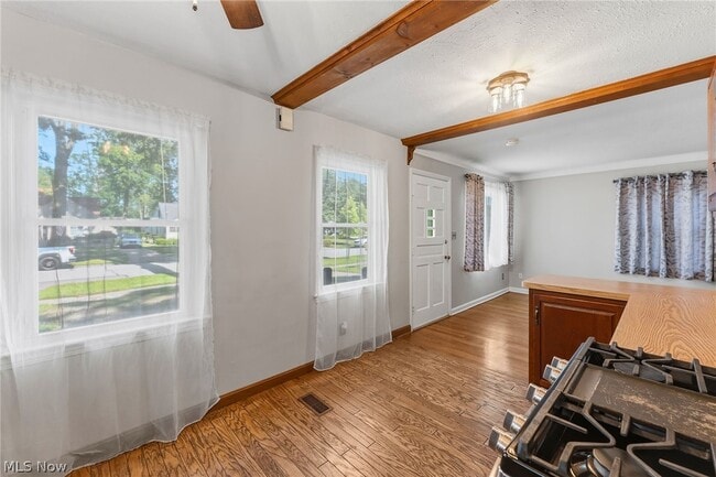 Building Photo - 602 Huntmere Dr