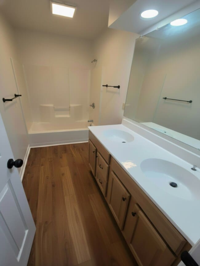 Building Photo - 521 Cobblestone Ln