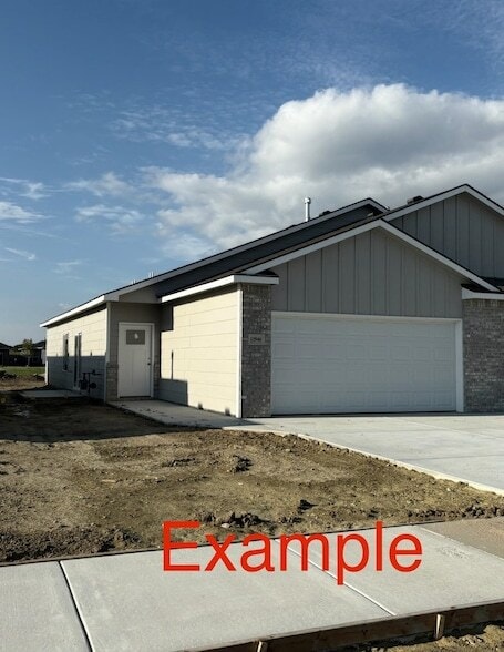 Building Photo - 12817 E Blake St