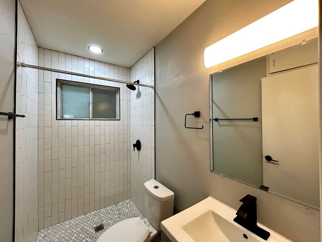 Building Photo - 3304 Tom Green St