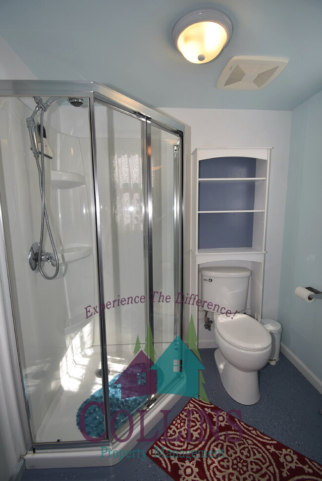 Building Photo - Studio close to downtown Grass Valley