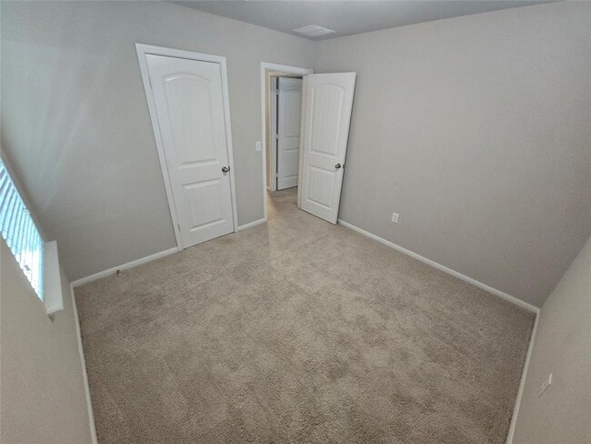 Building Photo - 2013 Langdale Ln