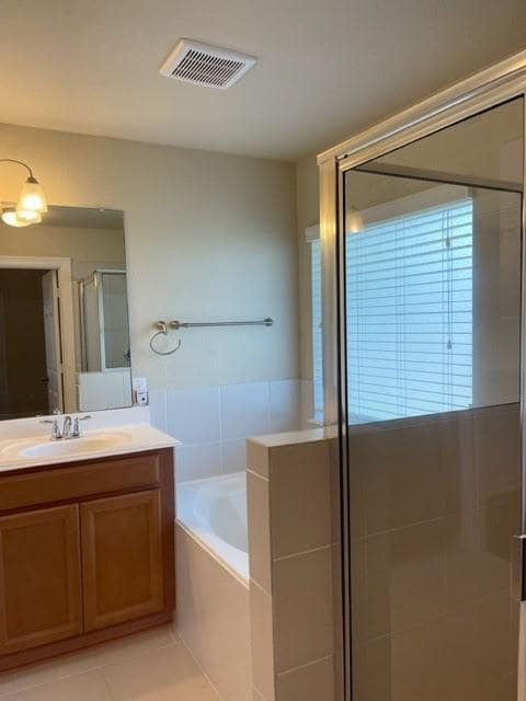 Building Photo - 17206 Fable Springs Ln