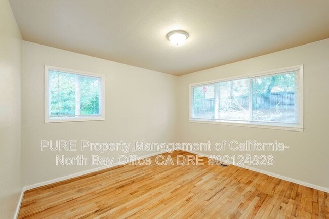 Building Photo - 1259 Calistoga Rd